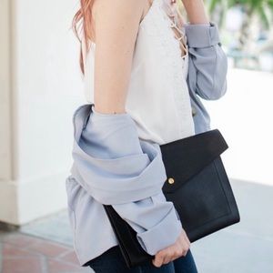 Glass Ladder & Co Megan Portfolio
Clutch Navy New In Package